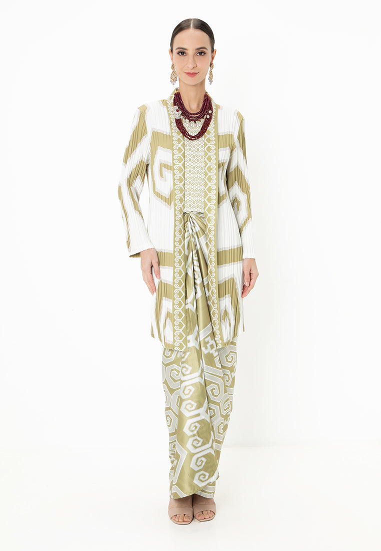 MELA PLEATED KEBAYA SET WITH FRONT PANEL  SET - Gold/White