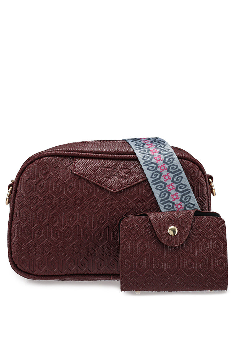 THE PUA CROSSBODY - BURGUNDY